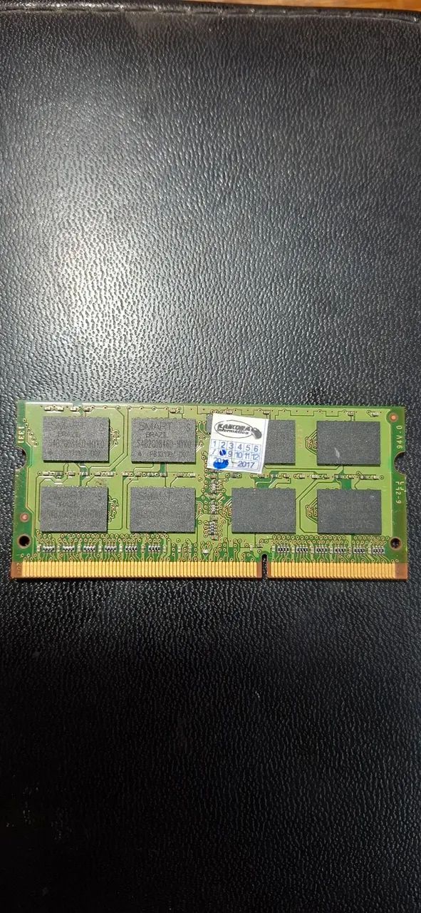 Memoria RAM 8GB DDR364842049772674121