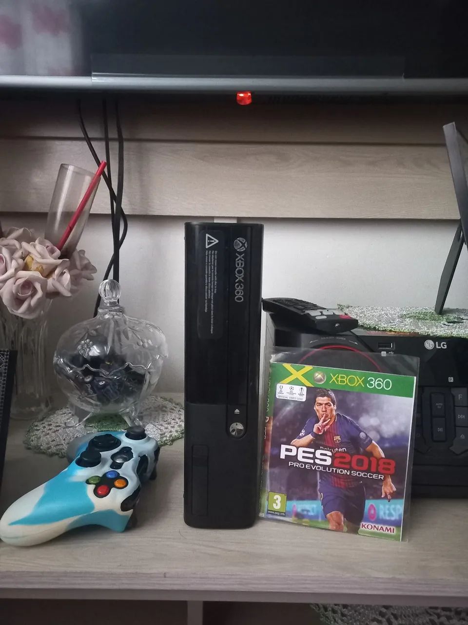 Xbox 360 com jogo PES 2018