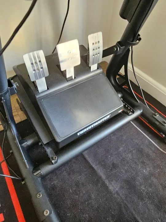 Volante ThrustMaster T-GT2 + Cockipt oplite  - Foto 3
