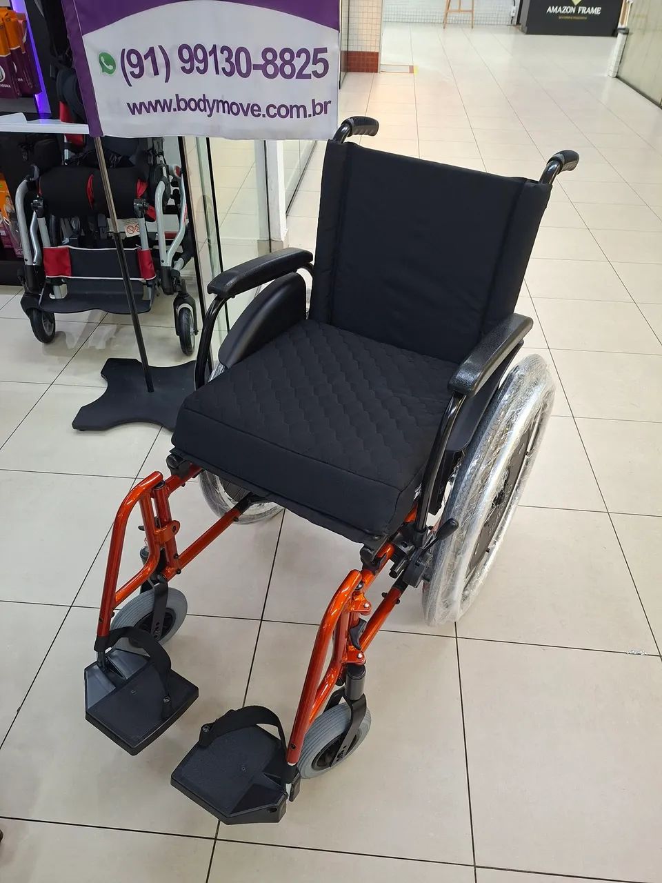 CADEIRA DE RODAS DE ALUMÍNIO 