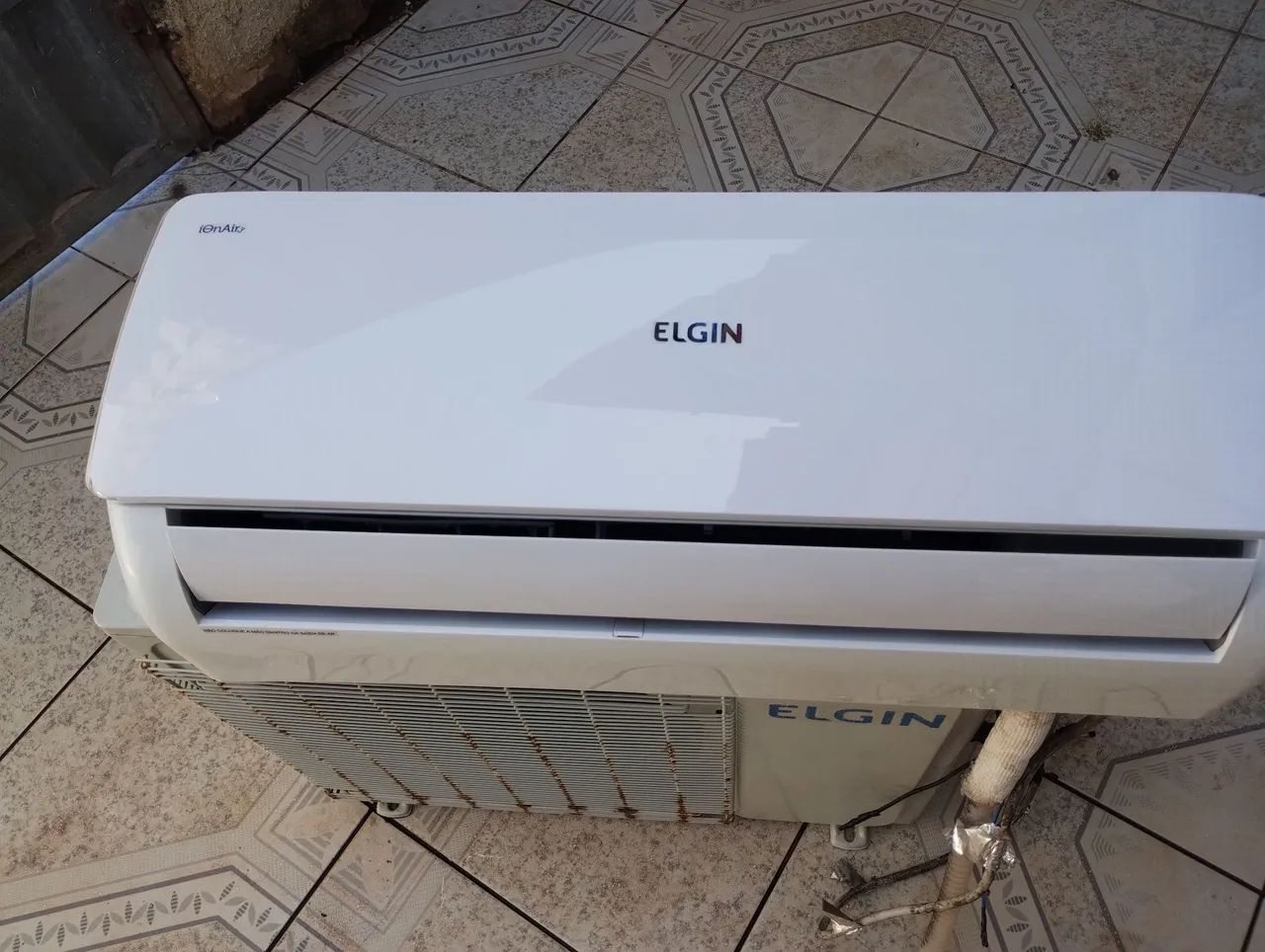 Oferta Ar condicionado 1ano de uso (ENTREGO INSTALADO) APROVEITAAA SUPER ECONÔMICO!