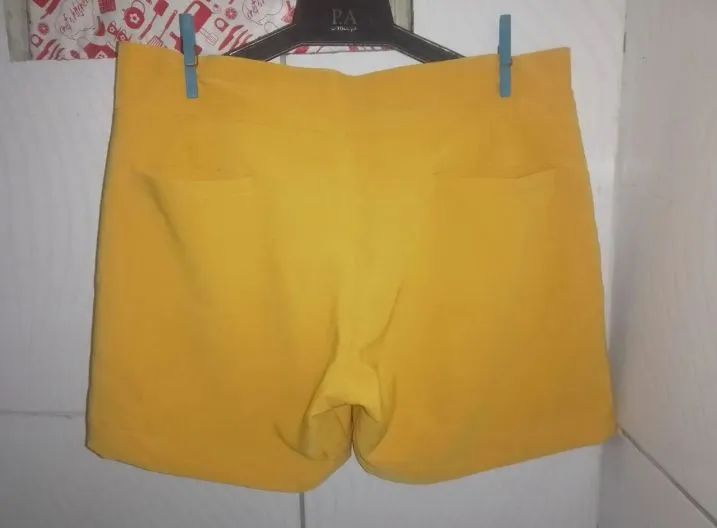 Short Alfaiataria Amarelo Feminino M  - Foto 2