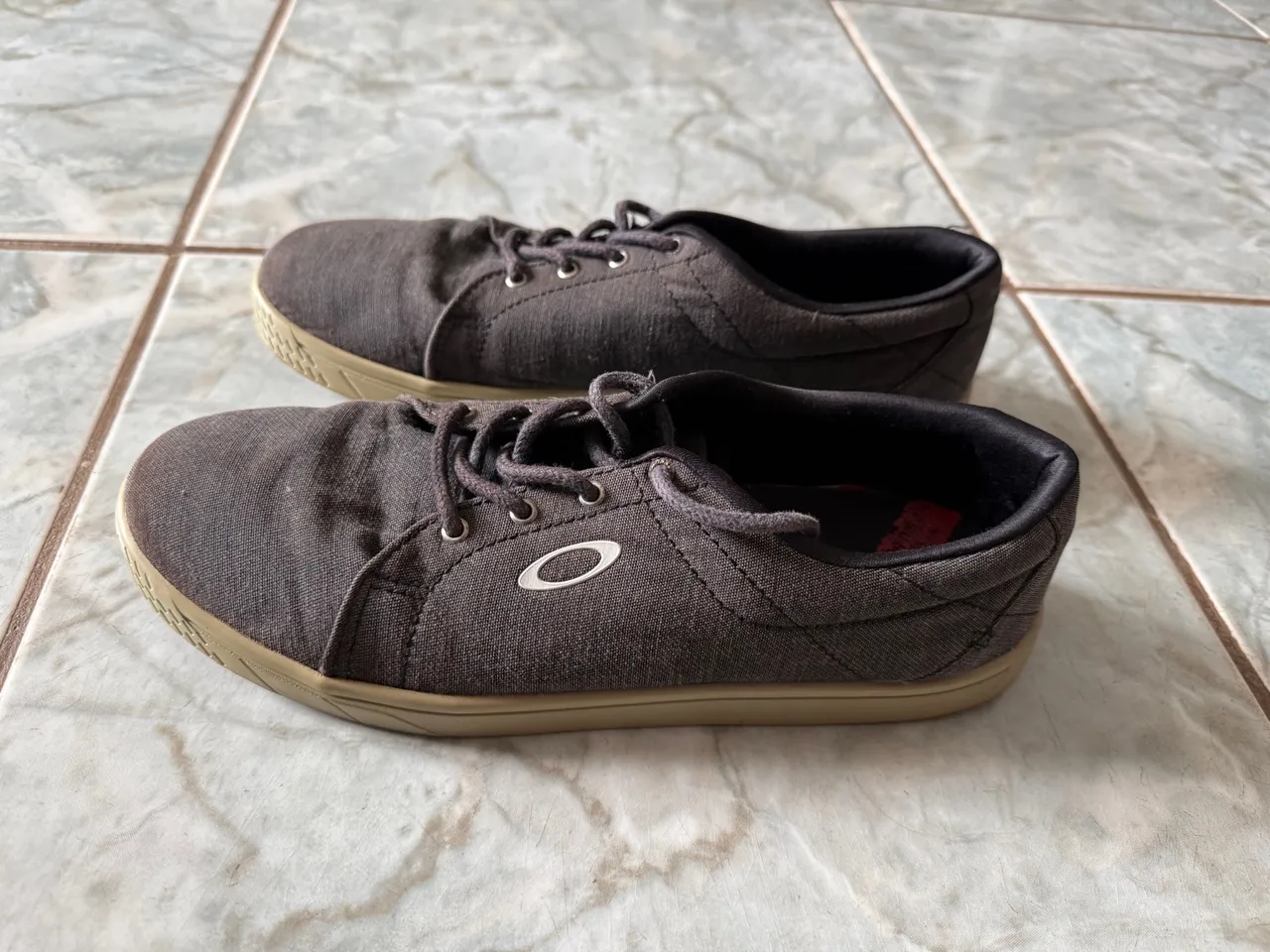 Tênis Oakley Preto