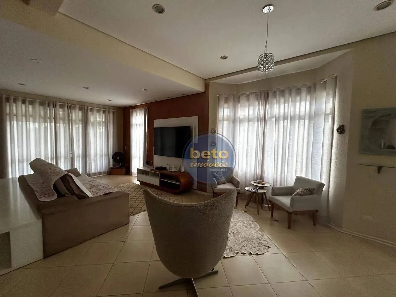 Casa com 3 dormitórios à venda, 338 m² por R$ 1.750.000,00 - Condomínio Campos de Santo An