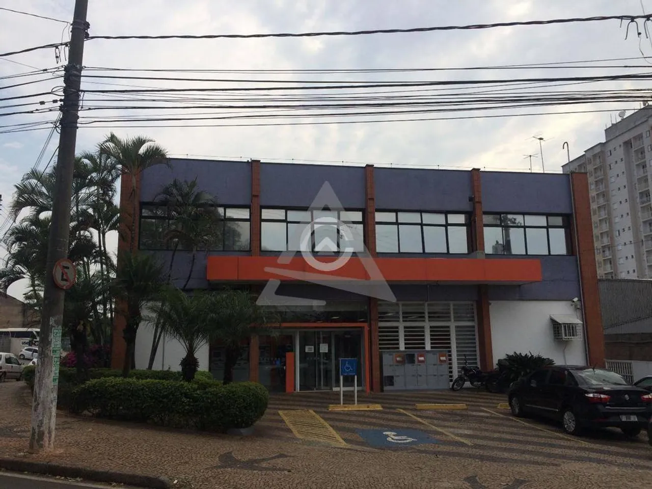 Salão para alugar em Campinas, Taquaral, com 450 m²