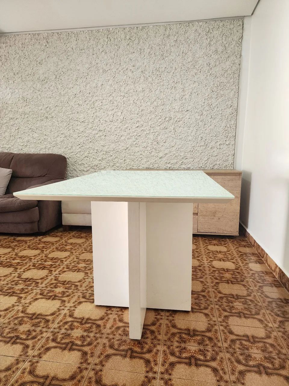 Conjunto Mesa (tampo de vidro) com 4 cadeiras - Foto 4