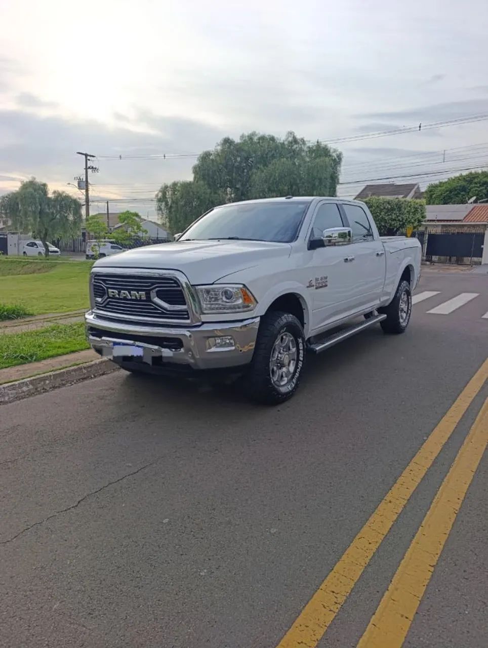 Ram 2500 LARAMIE 6.7 TDI CD 4X4 DIESEL 2018
