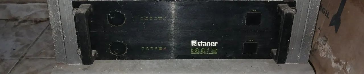 2 Amplificadores Staner.