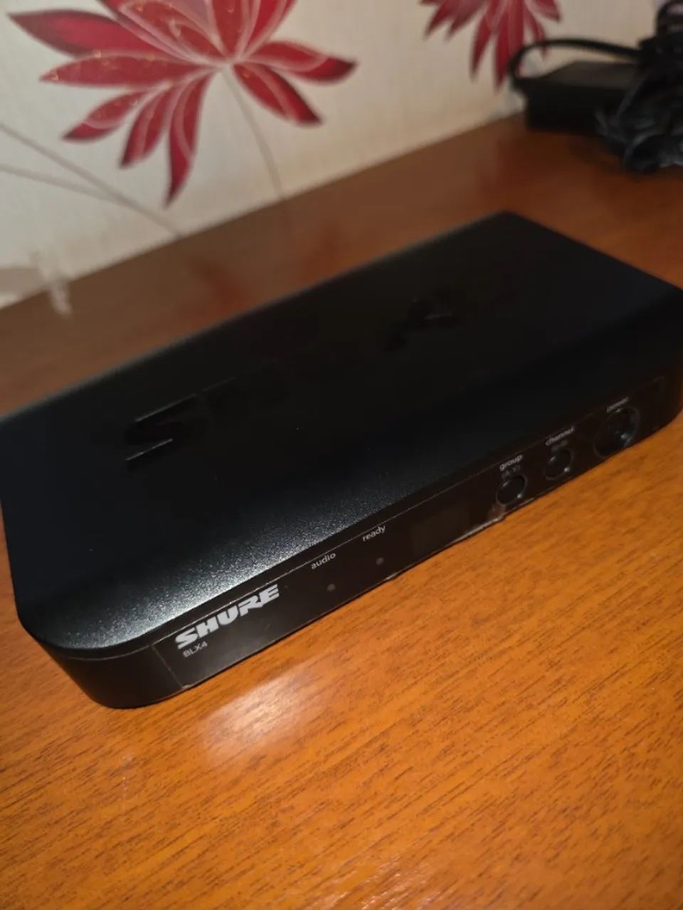 Sistema De Microfone Sem Fio Shure BLX4 + lapela J10 - Foto 5