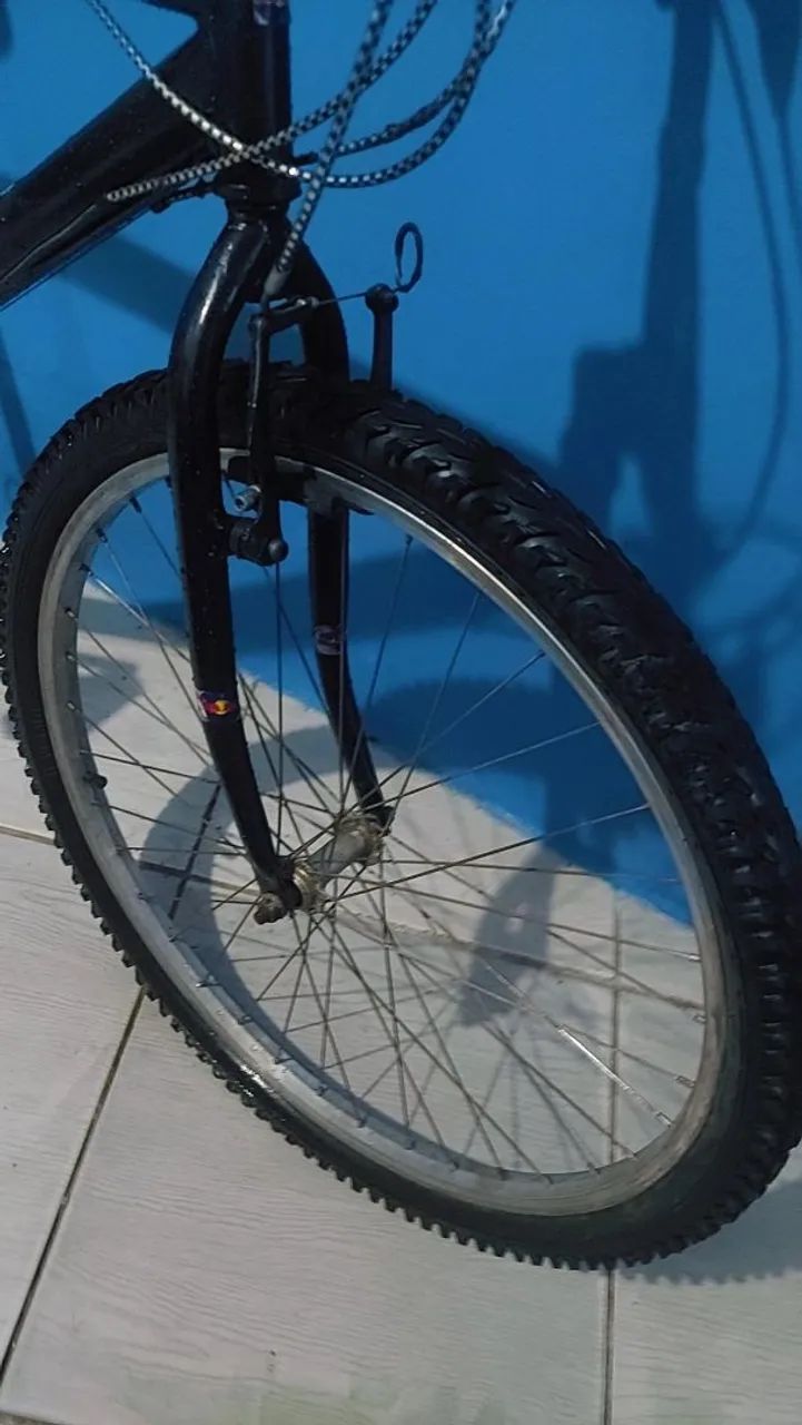 Vendo bicicleta aro 26 de marcha  - Foto 4