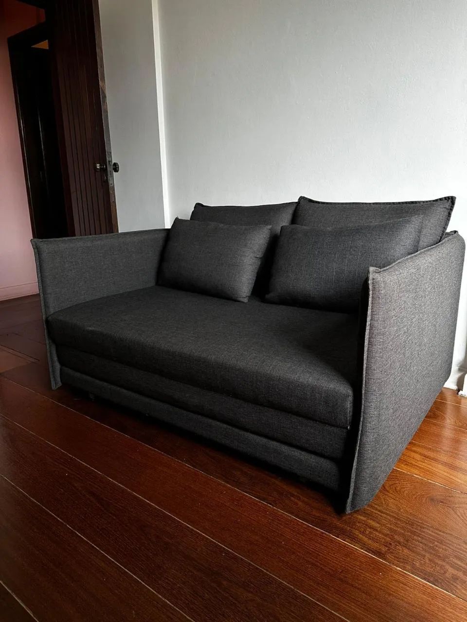 Sofá TokStok design assinado  - Foto 2