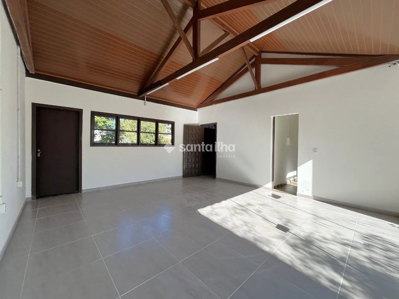 Casa com 4 dormitórios para alugar, 130m² - Campeche - Florianópolis/SC - Foto 2