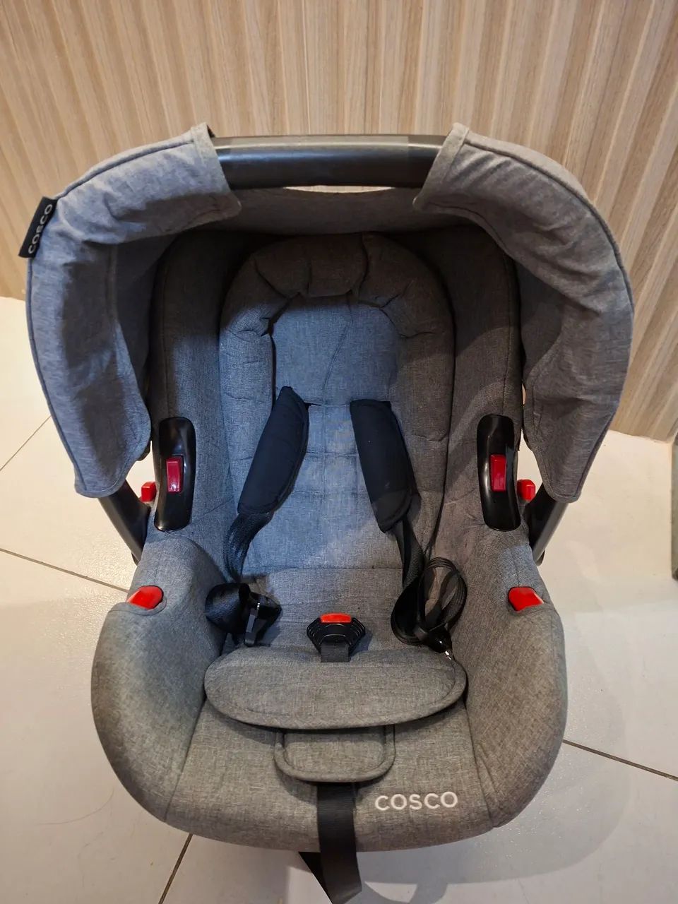 Bebê conforto marca Cosco