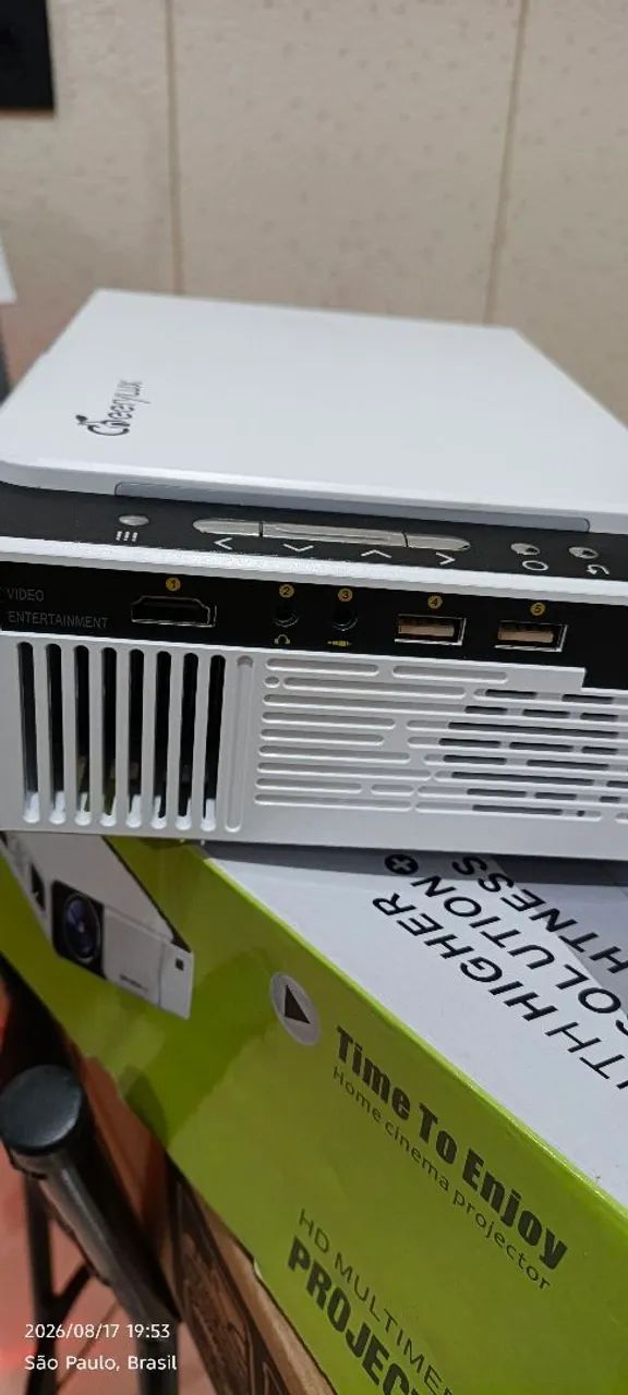 Vendo ou troco projetor com Chromecast 4 - Foto 6
