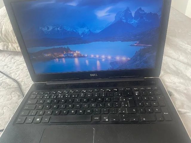 Notebook Dell Core i7 - 8GB RAM - HD Gigante de 2TB (Ótimo Estado!)