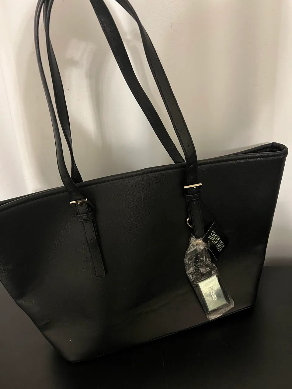 Bolsa Santa Lolla preta 48x25 nova - Foto 5