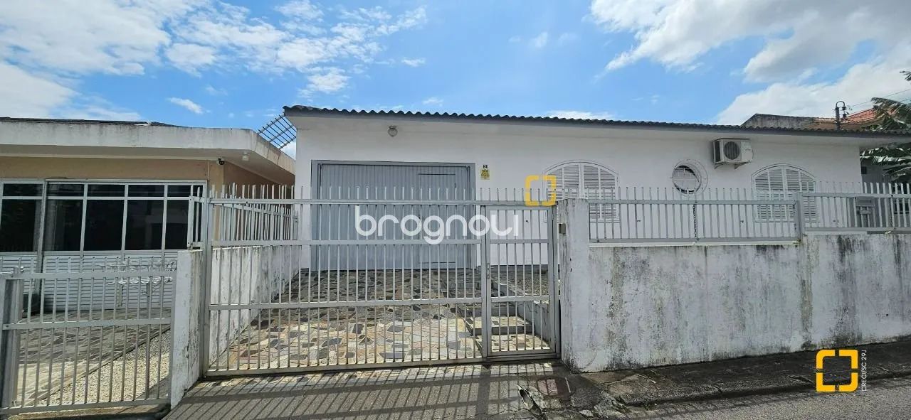 Casa com 4 dormitórios, 200m² de área construída, 03 vagas, à venda em Capoeiras. - Foto 3