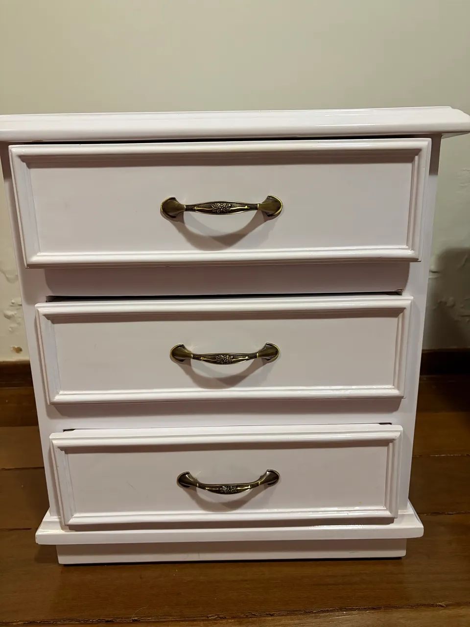 Mesa de Cabeceira Antiguidade -  Restaurado Laqueado de Branco