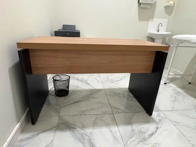 MESA DE ESCRITORIO 