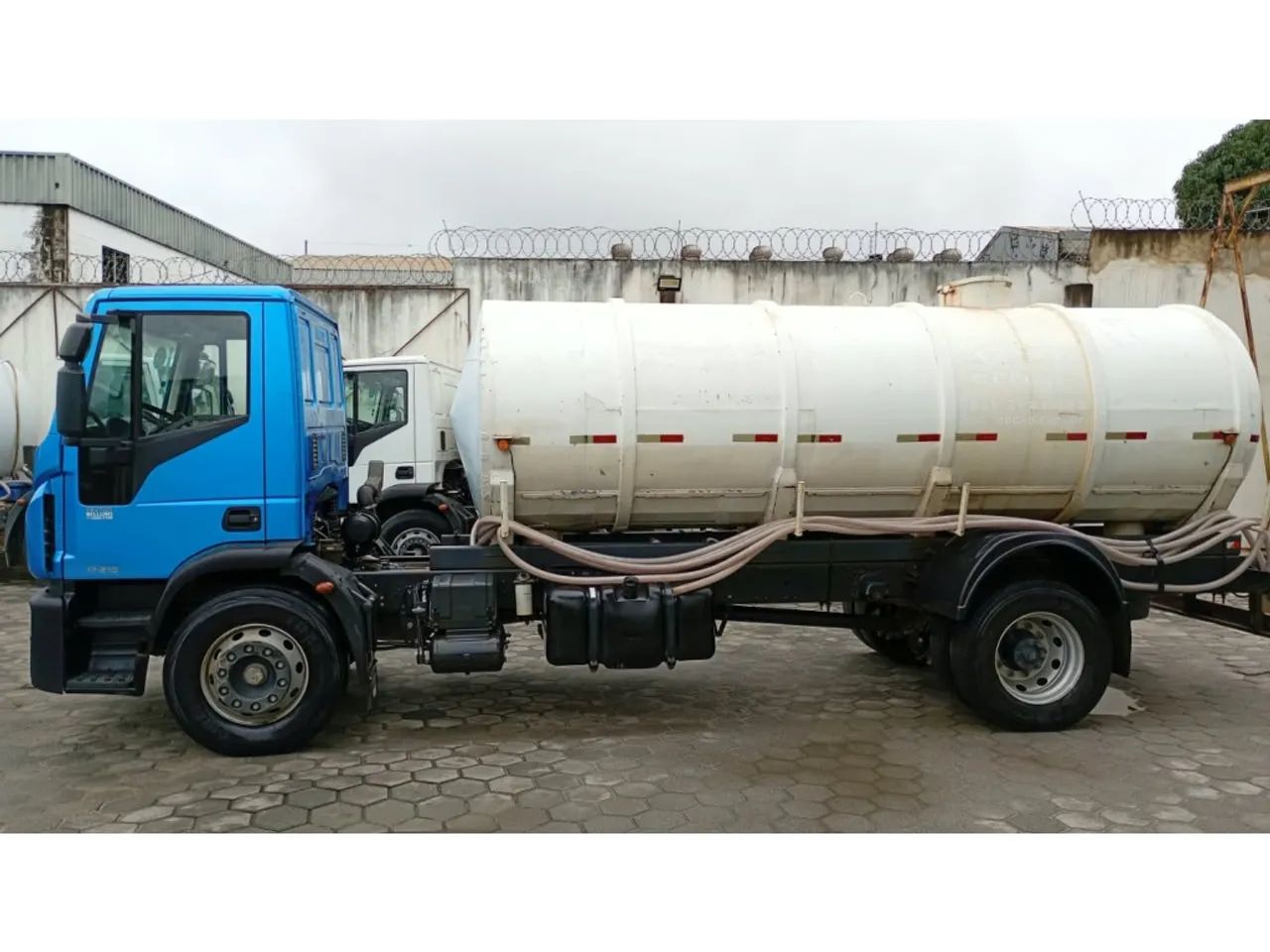 Iveco Tector 2023 - Foto 2