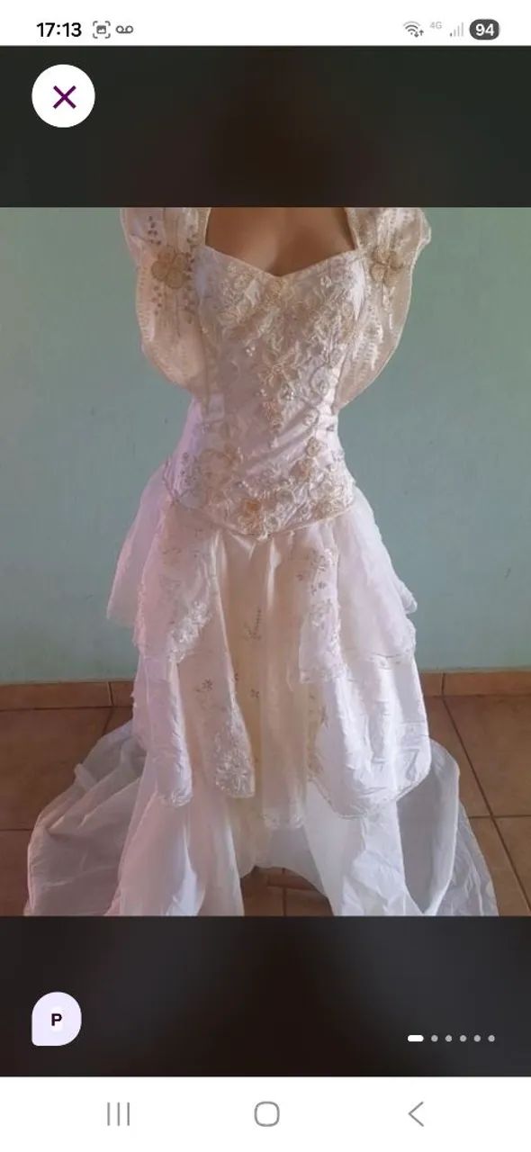 Vestido de noiva com cauda- pérolas 