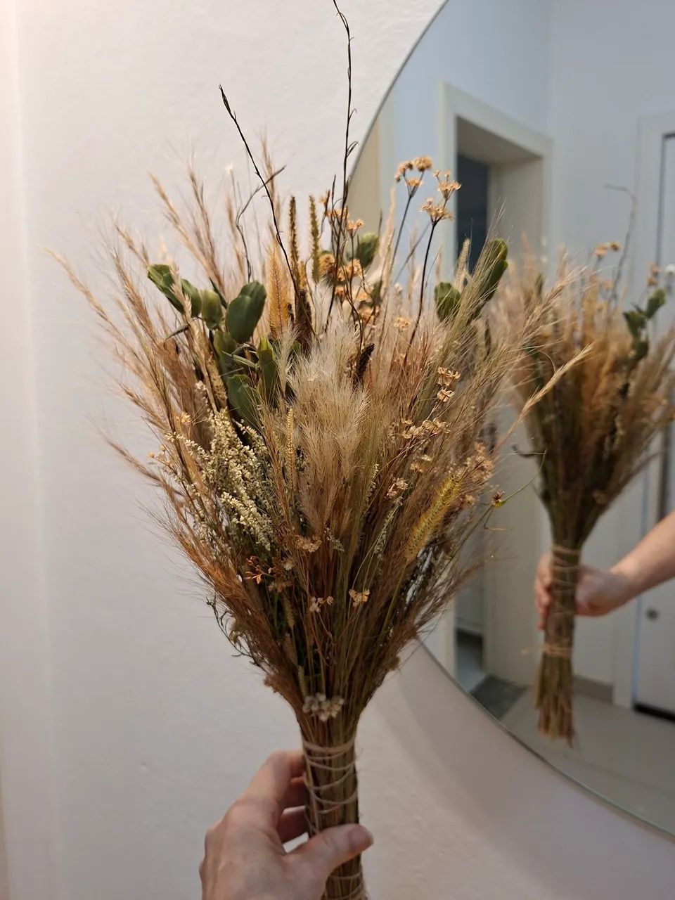 Arranjo de flores e capins desidratados secos - Foto 3