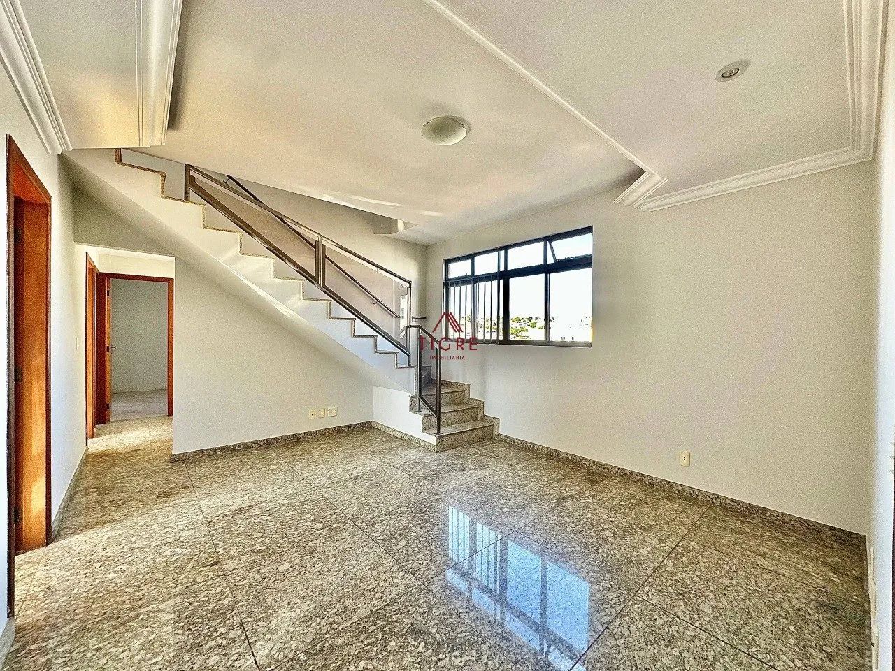 Cobertura com 3 Quartos à Venda, 183m² - Foto 2