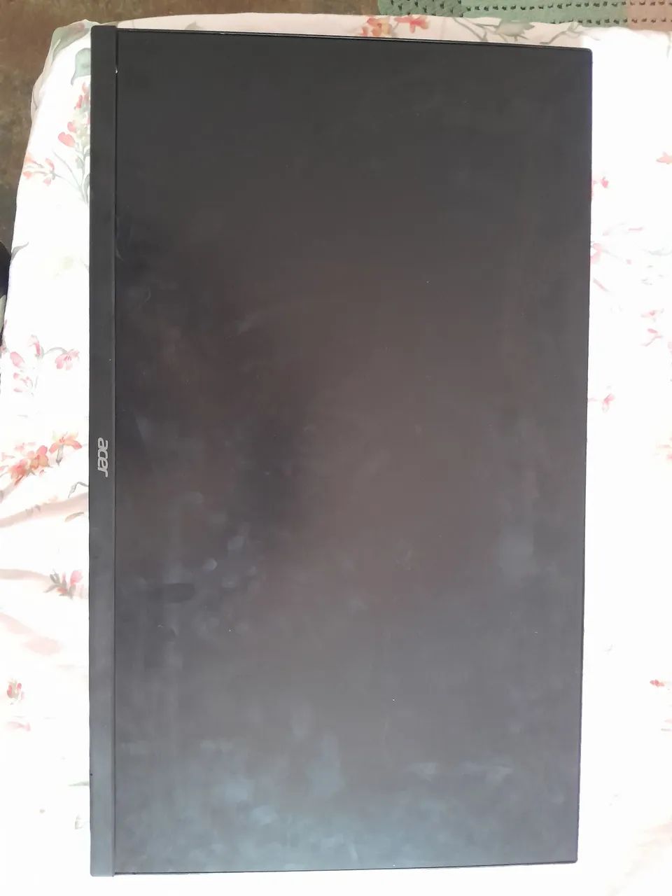 Monitor quebrado somente para tirar peças a placa 