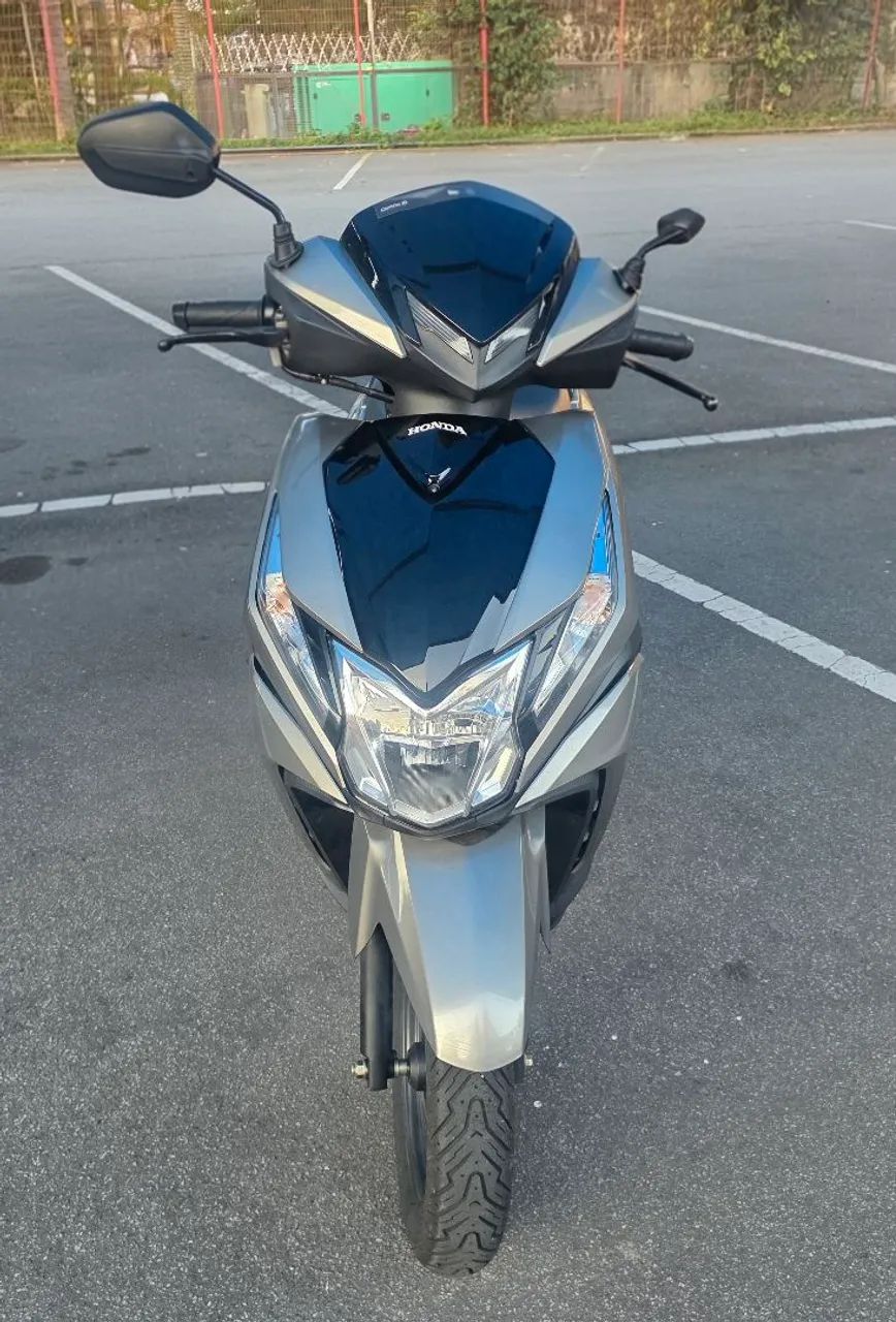 Honda elite