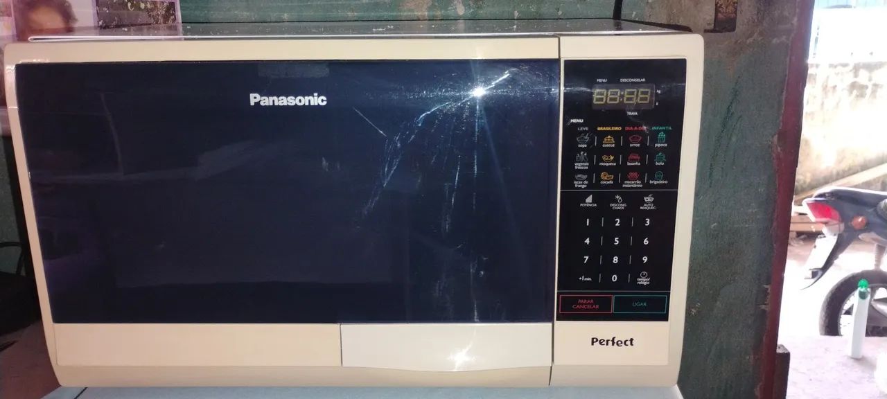 Microondas Panasonic 30 litros em perfeito estado  - Foto 5