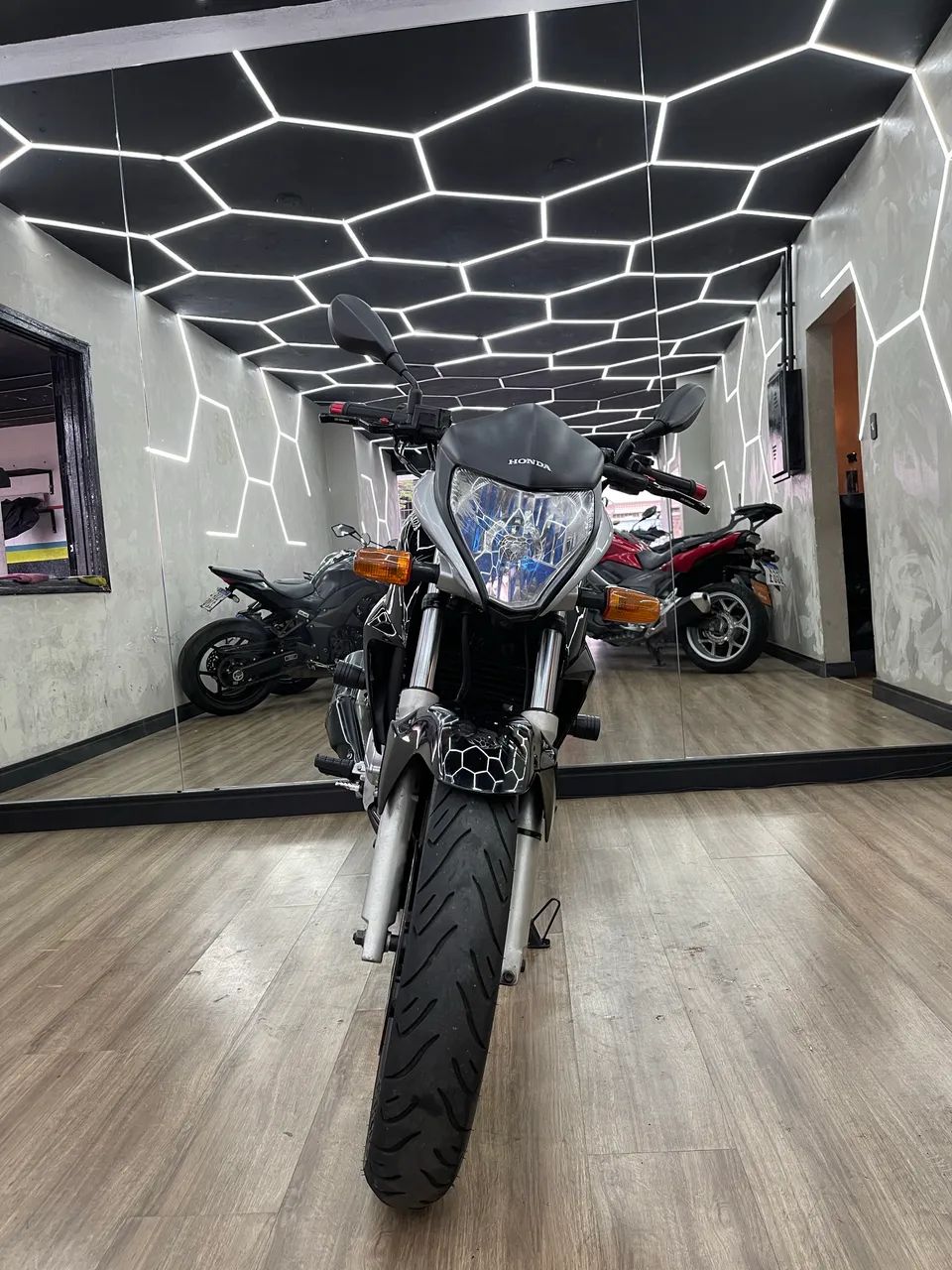 HONDA CB 300 - Foto 2