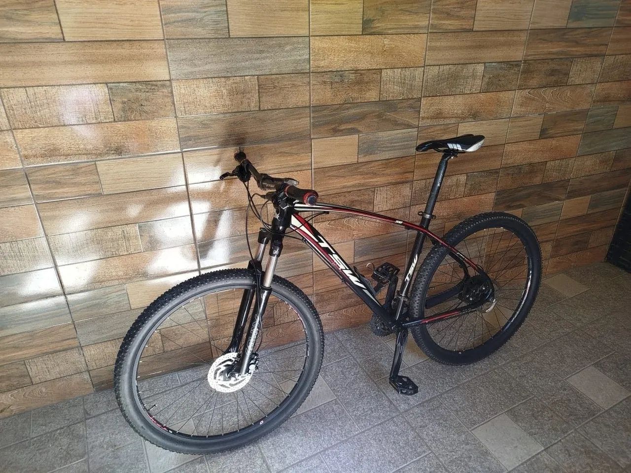 Bicicleta TSW aro 29. Quadro 19. - Foto 2