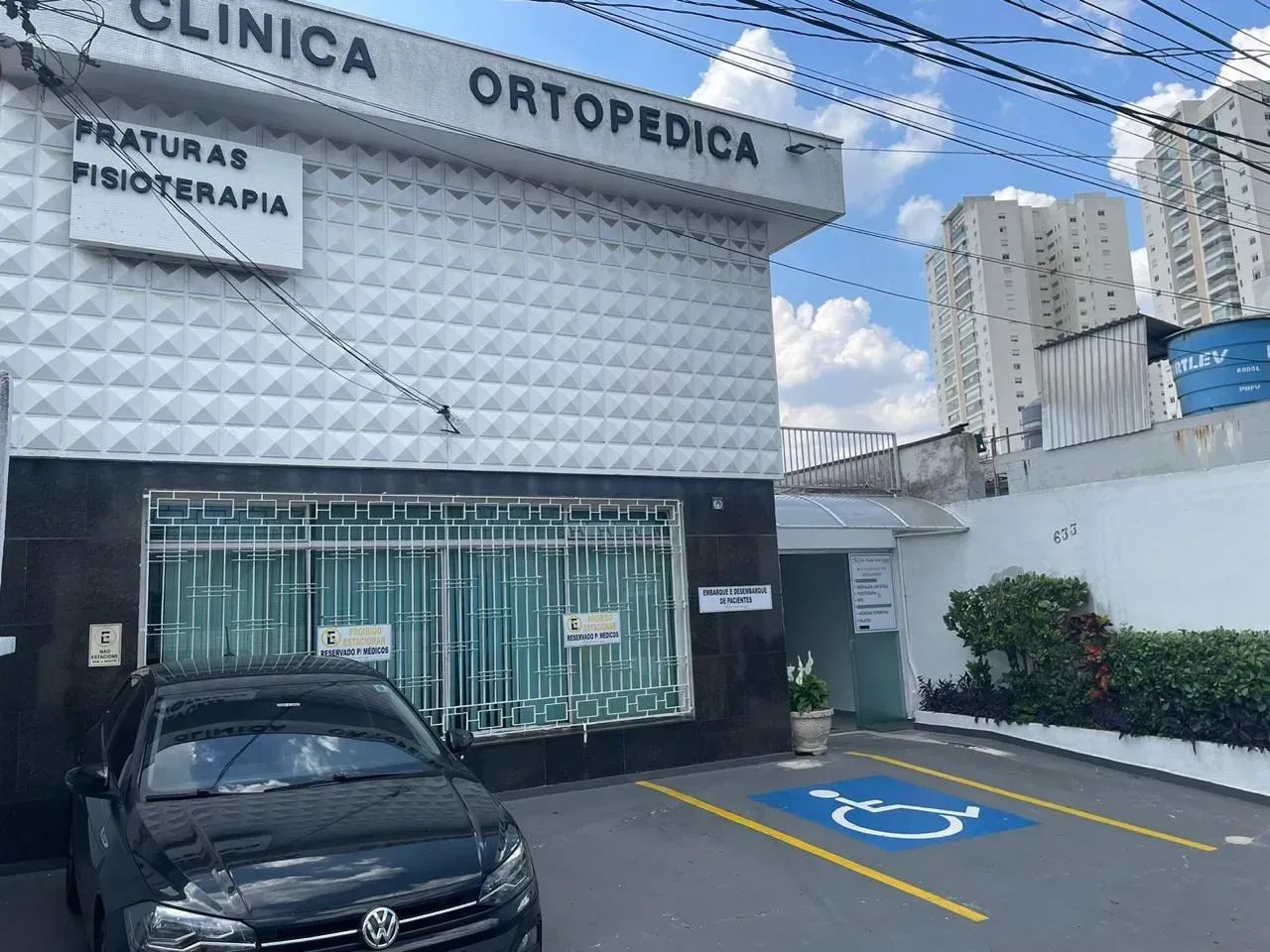Casa para aluguel com 250 metros quadrados com 7 quartos