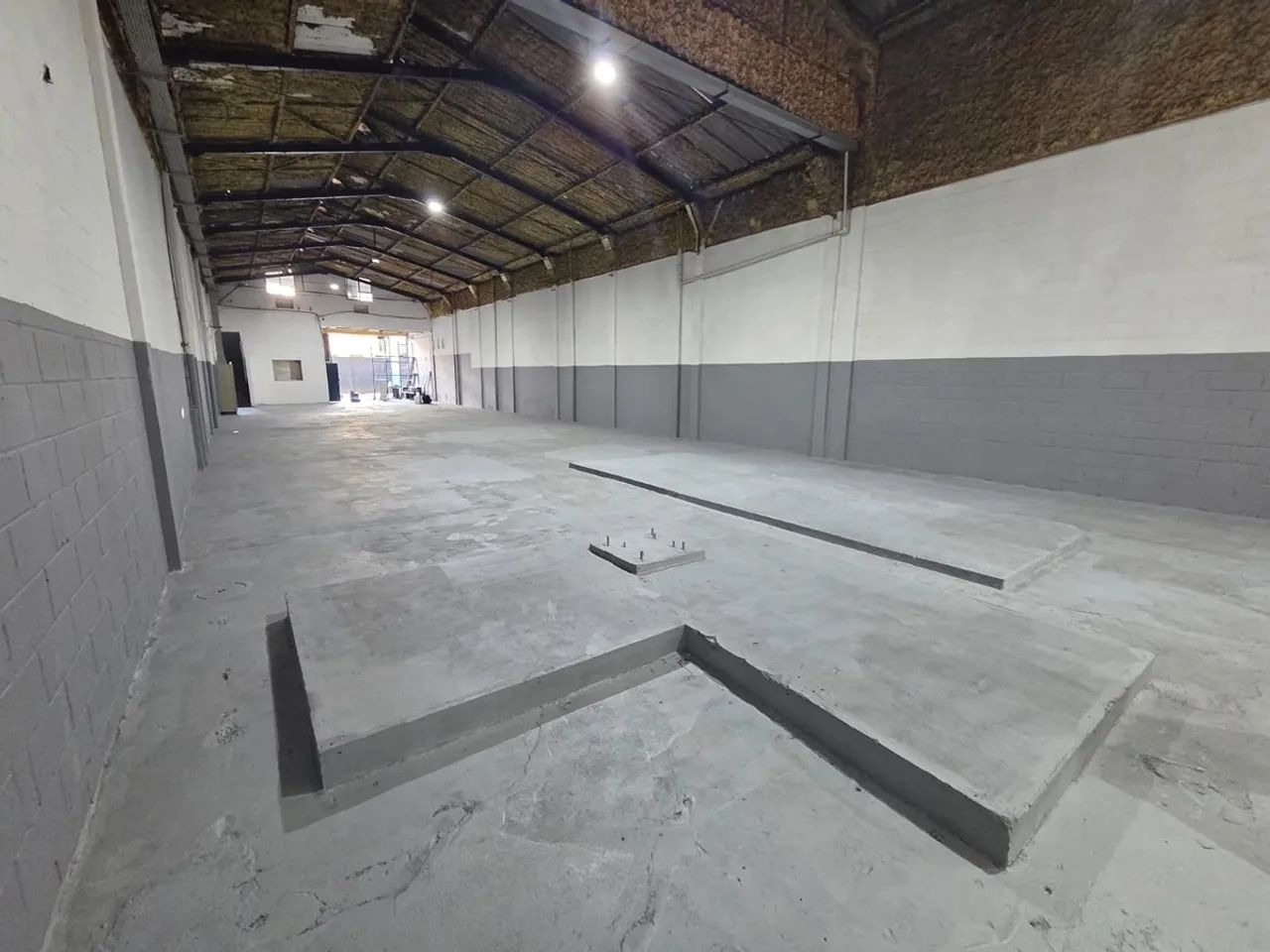 Galpão Industrial e Comercial para | 4.865,99 m² | Alphaville  Barueri