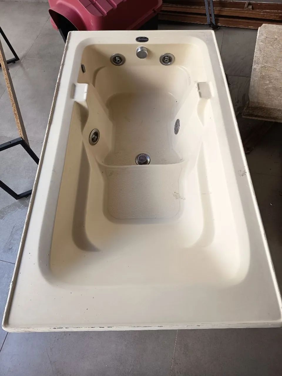 Banheira hidromassagem 