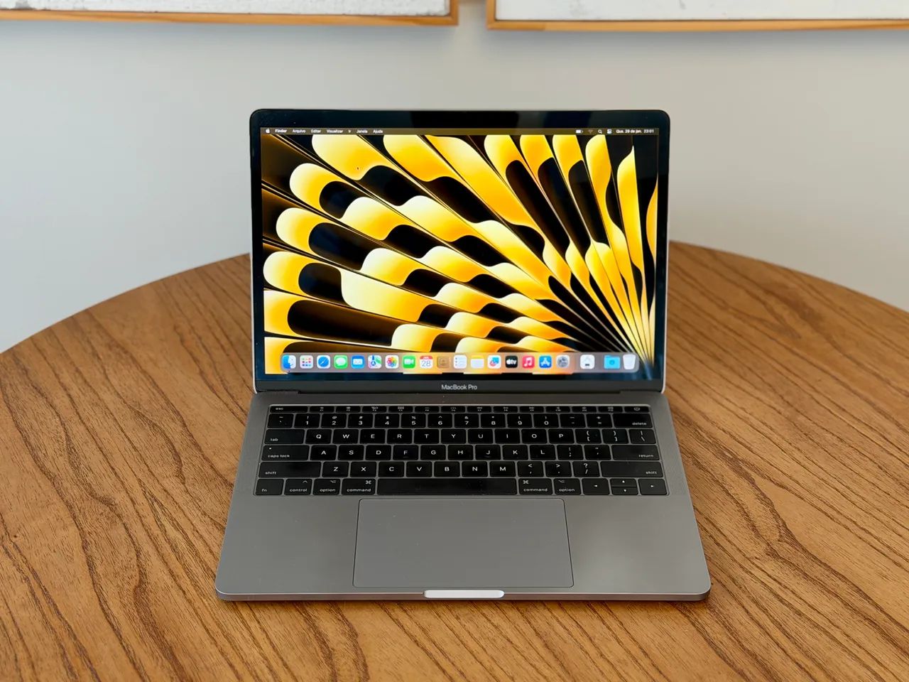 MacBook Pro 13 Polegadas 2017 i5 16GB 128SSD - Seminovo