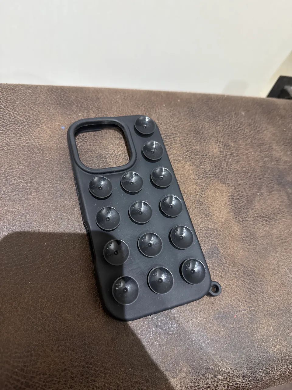 Capinha com ventosa iPhone 16 pro