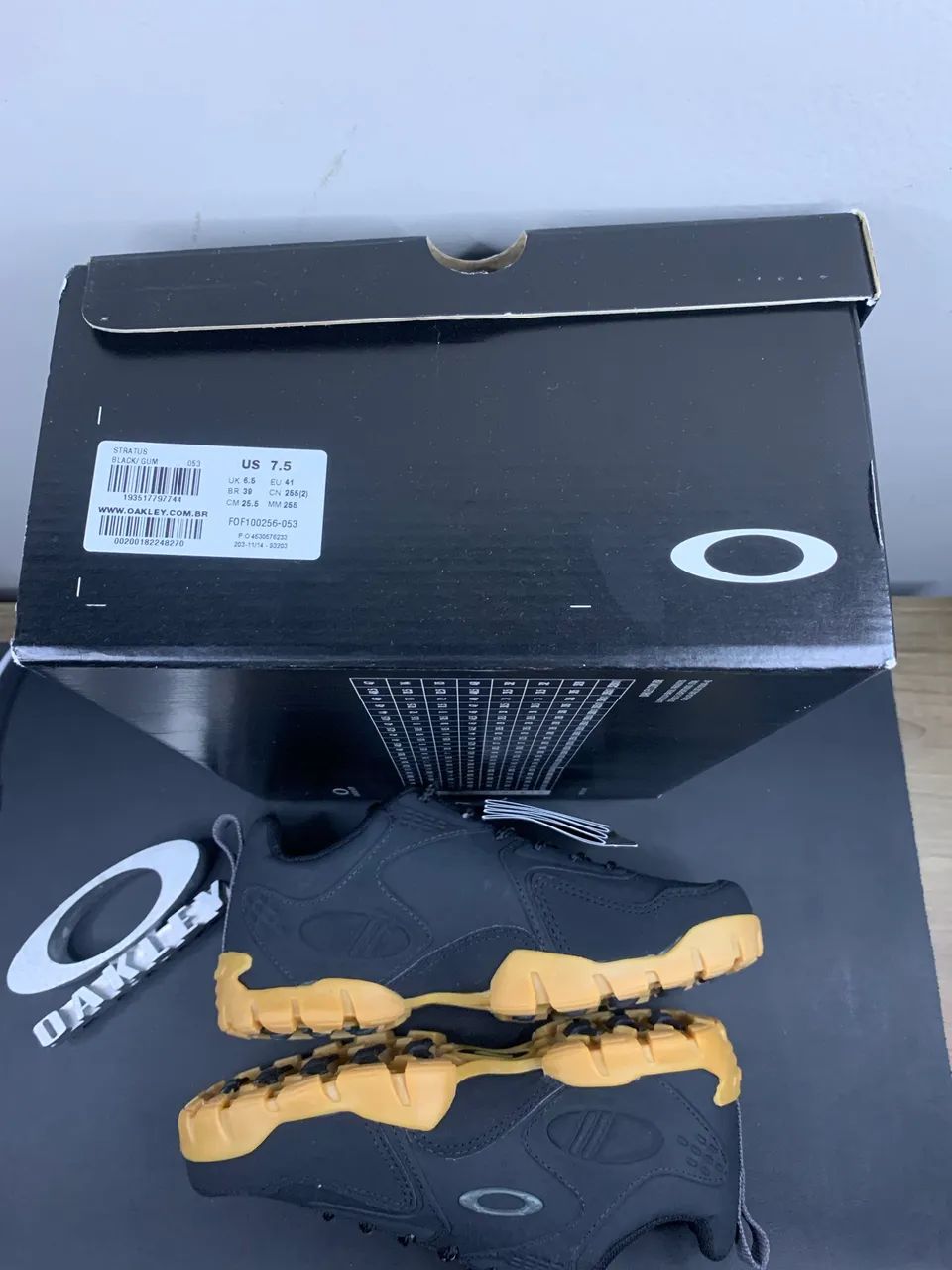 Oakley Stratus Black Gum - Foto 3