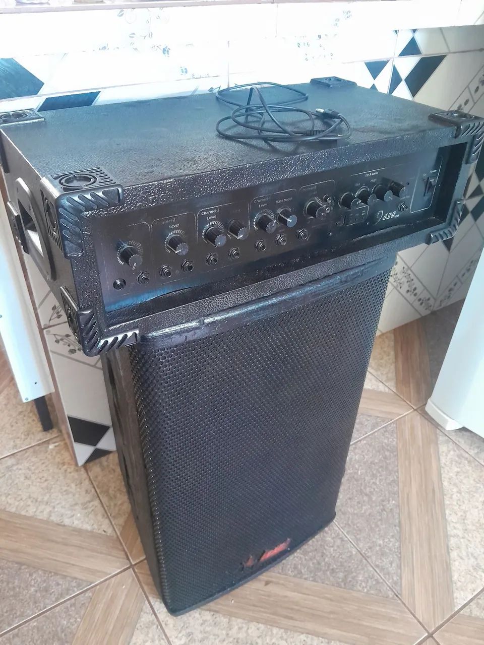 Caixa de com amplificador potente  - Foto 2