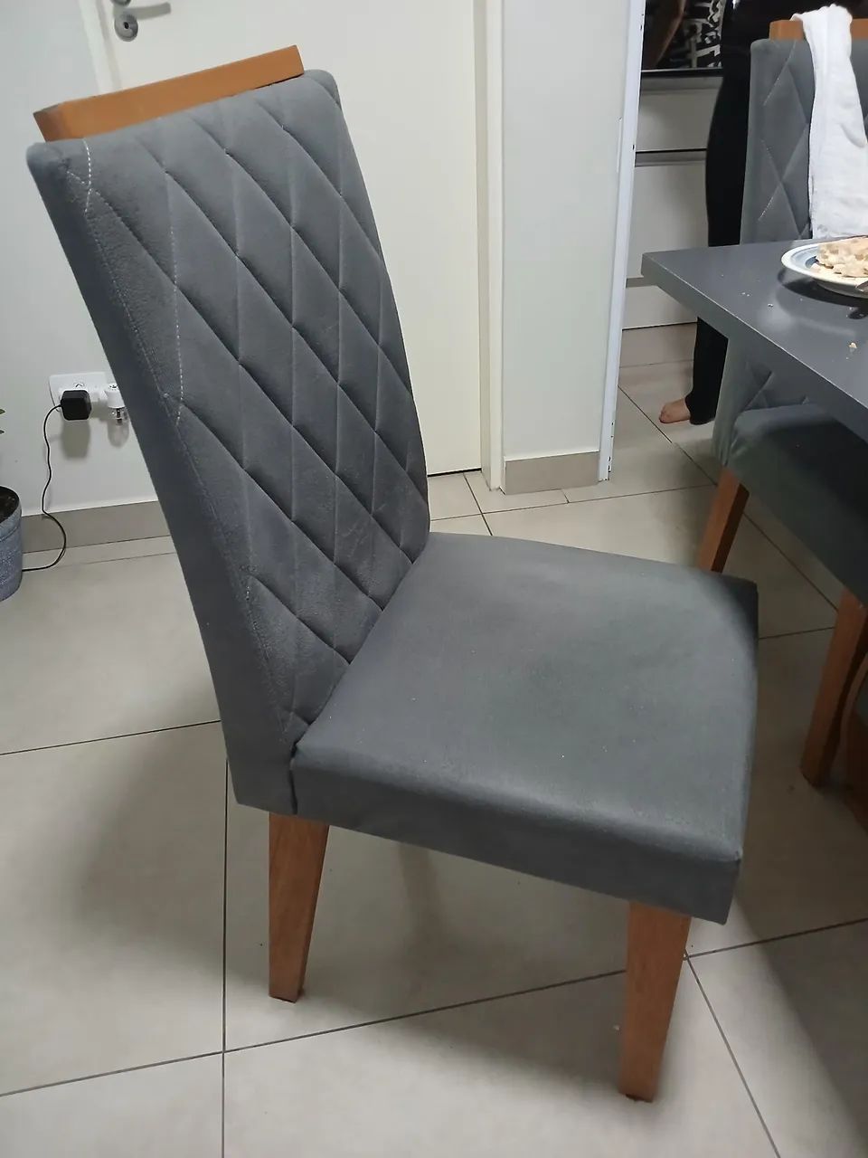 Conjunto Mesa de Jantar 4 Cadeiras - Foto 2