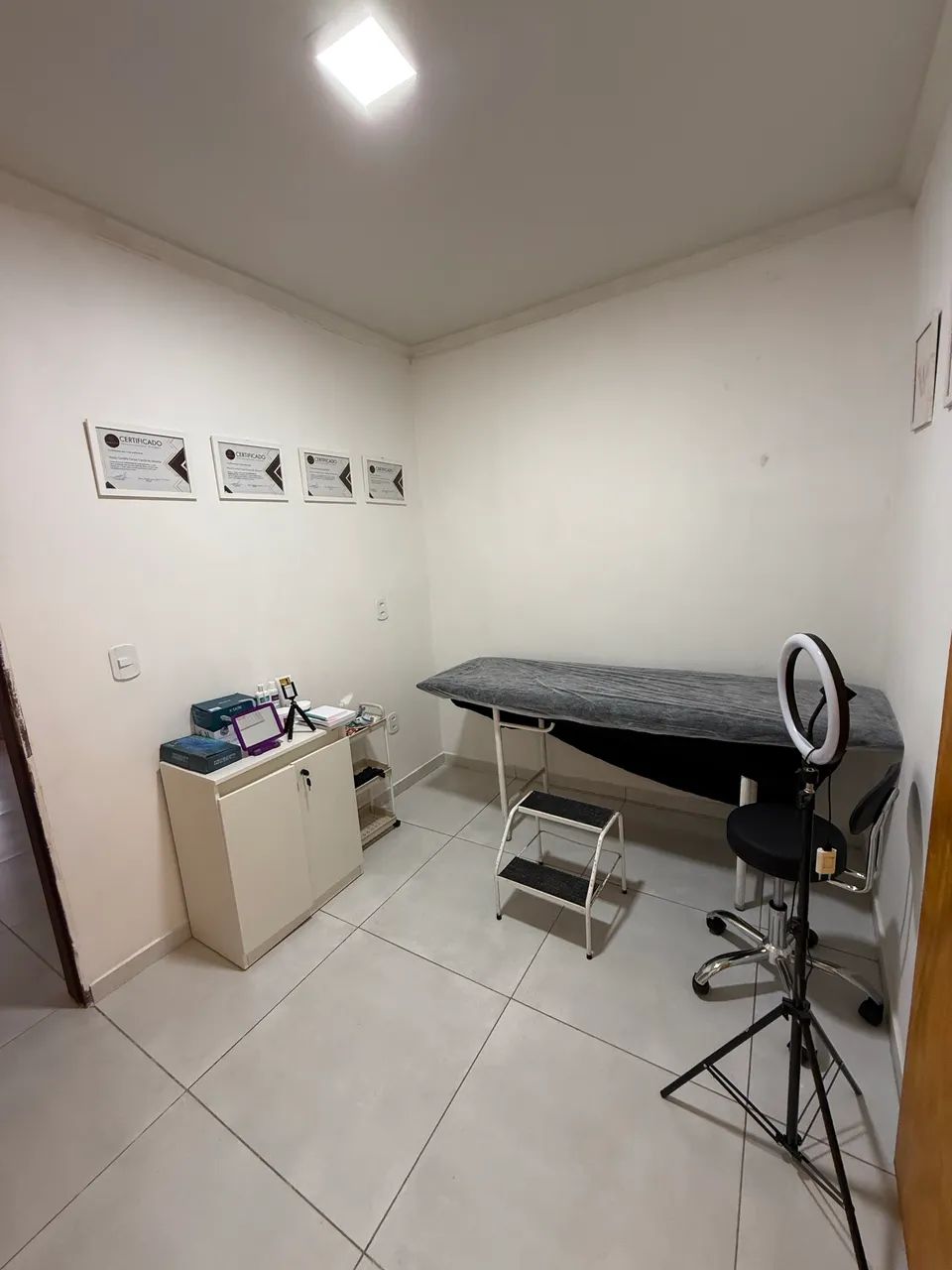 ALUGO SALA MONTADA EM STUDIO LOCALIZADO NO BAIRRO DO POÇO 