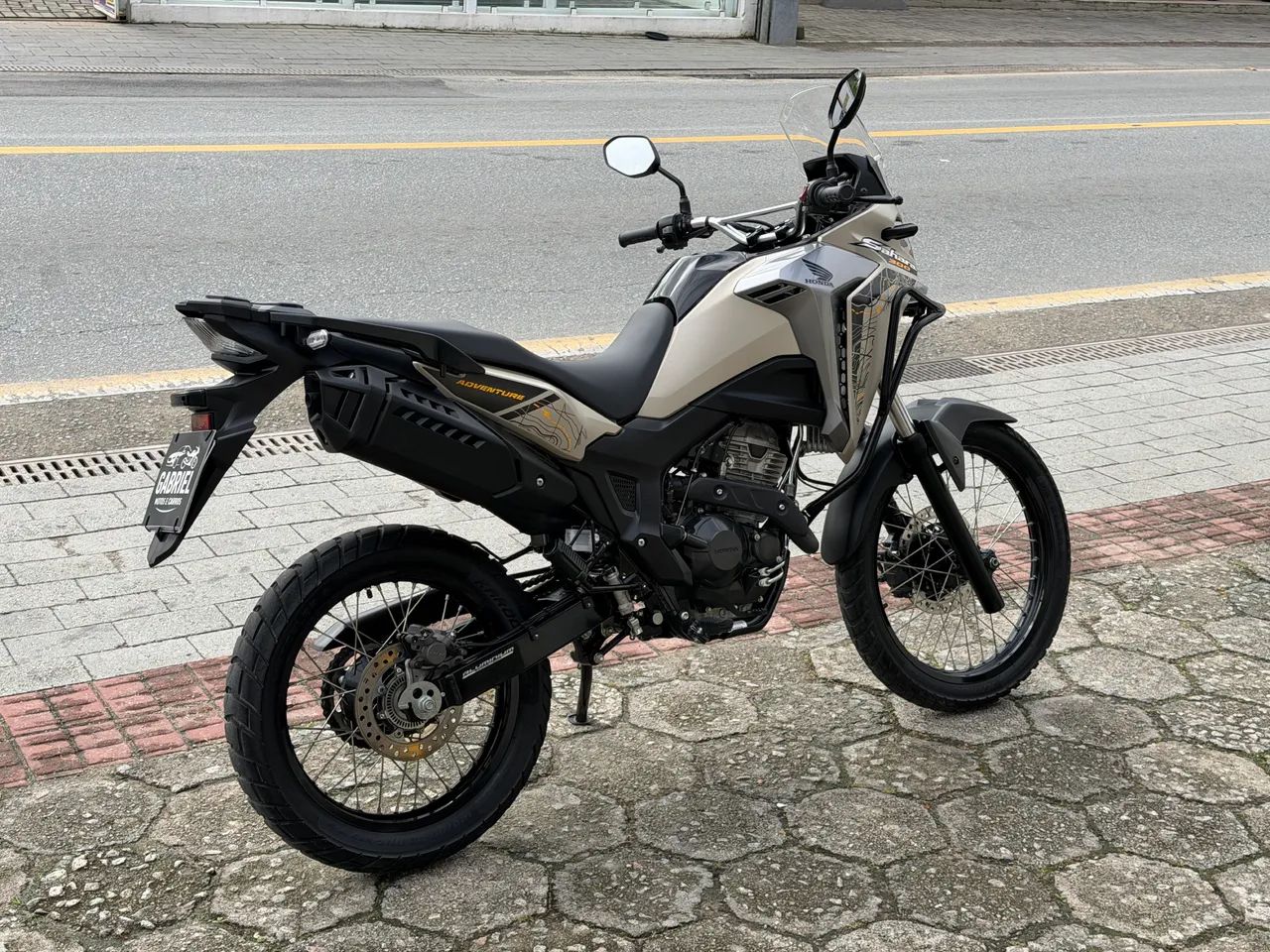 Honda Sahara 300 Adventure ABS - Foto 3