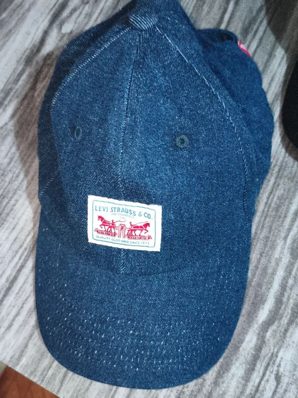 Boné Levi's Novo Original.