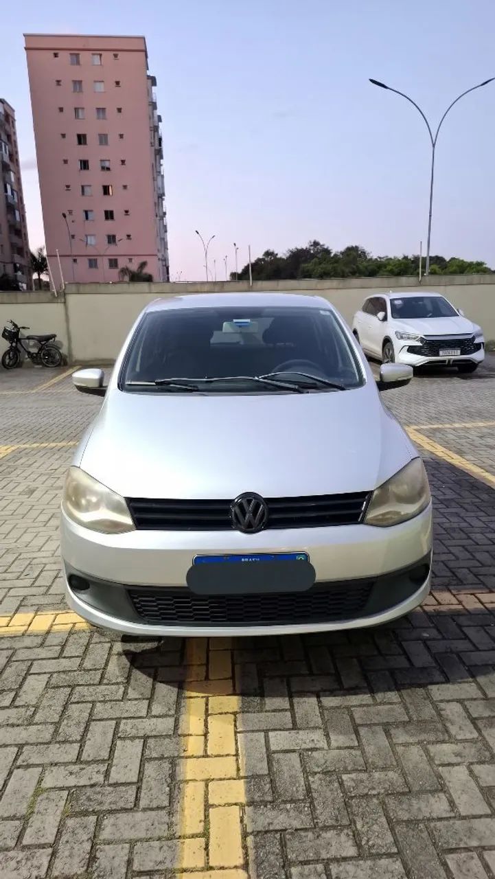 Volkswagen Fox Fox 1.0 Mi Total Flex 8V 5p 2012