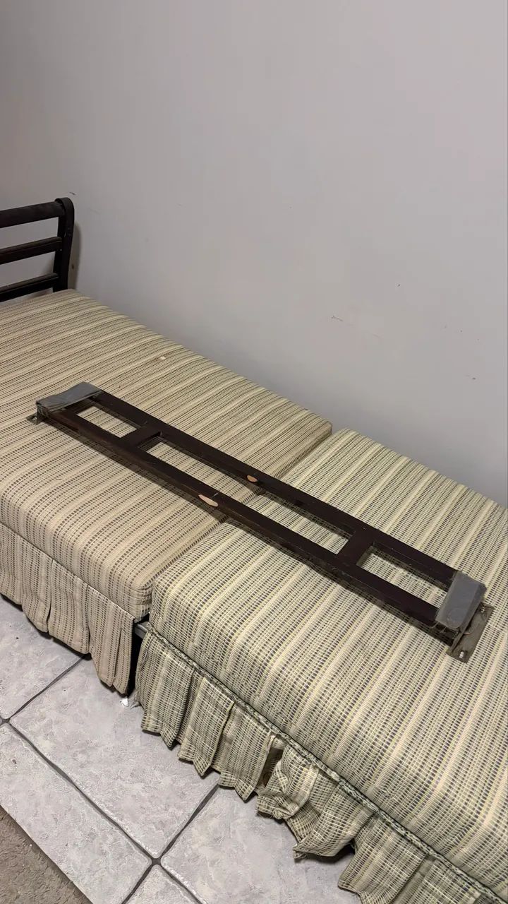 2 Sofás cama madeira maciça.  - Foto 3