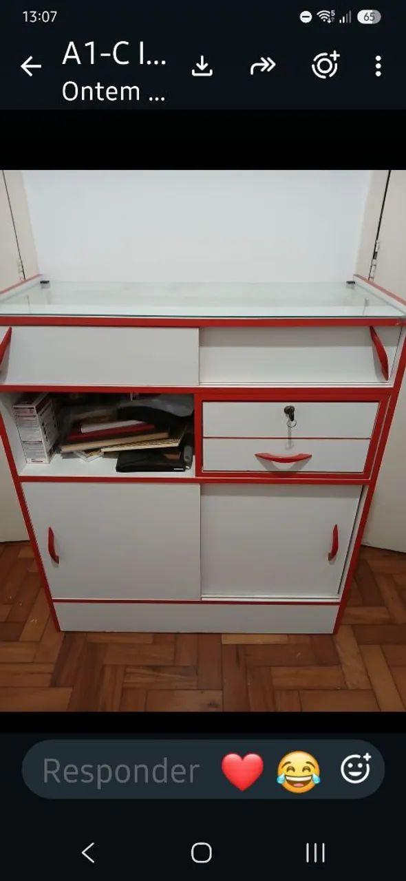 Balcão vitrina pequeno