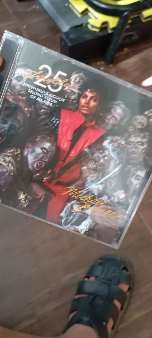 Michael Jackson Thriller cd e dvd edição de 25 anos em estado de