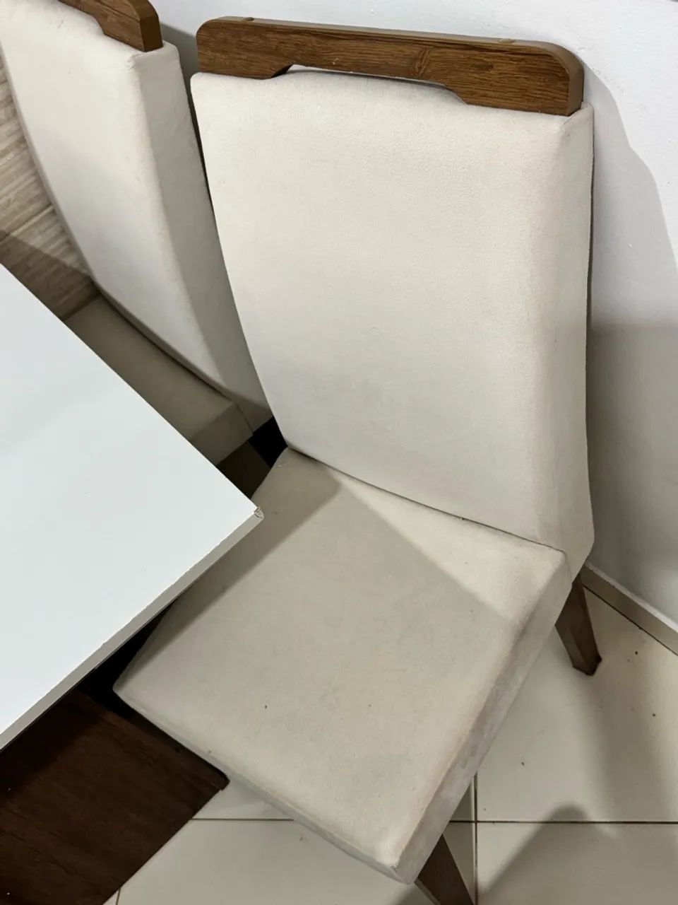 Mesa com 4 cadeiras  - Foto 3