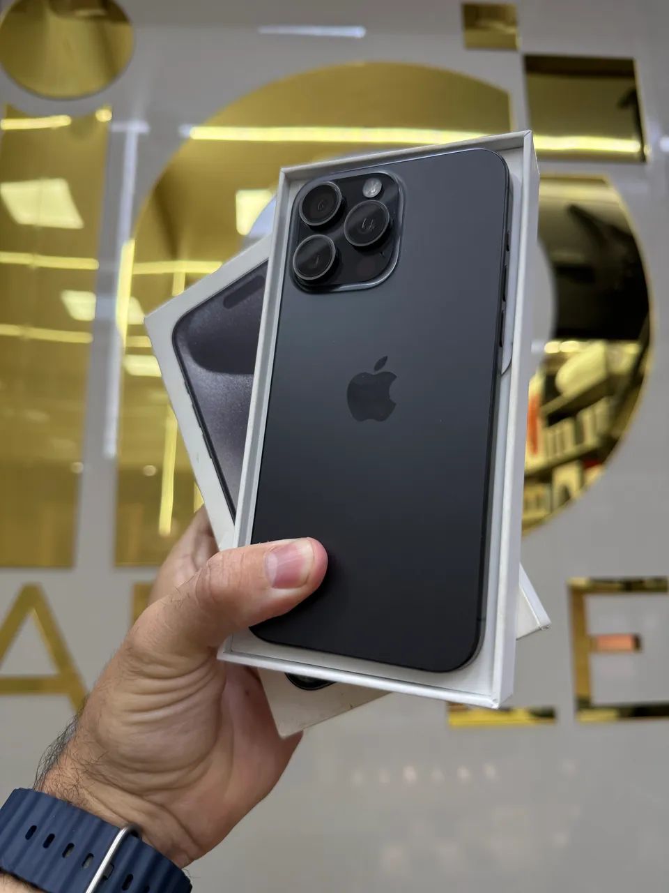 IPHONE 15 PRO MAX 256GB BLACK SEMI NOVO COM CAIXA MEGA PROMO - Foto 2