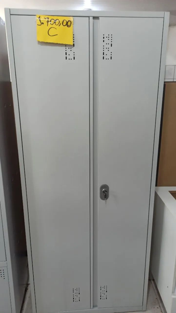 Armário de aço para documentos 